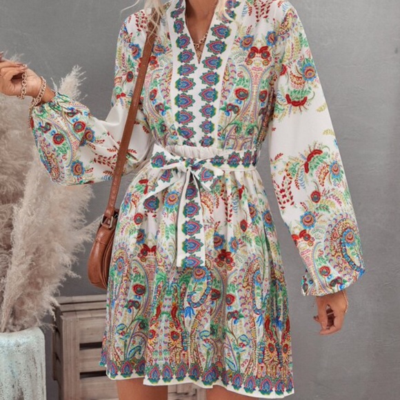 Bohemian Floral print V neck Gypsy Mini Dress - Picture 6 of 8